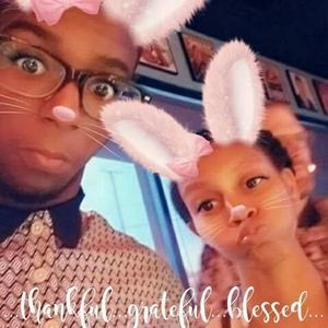 Meet your Posher, Lenora